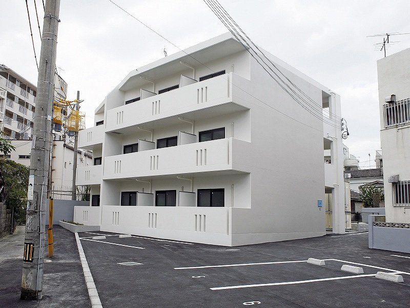 Exterior Image