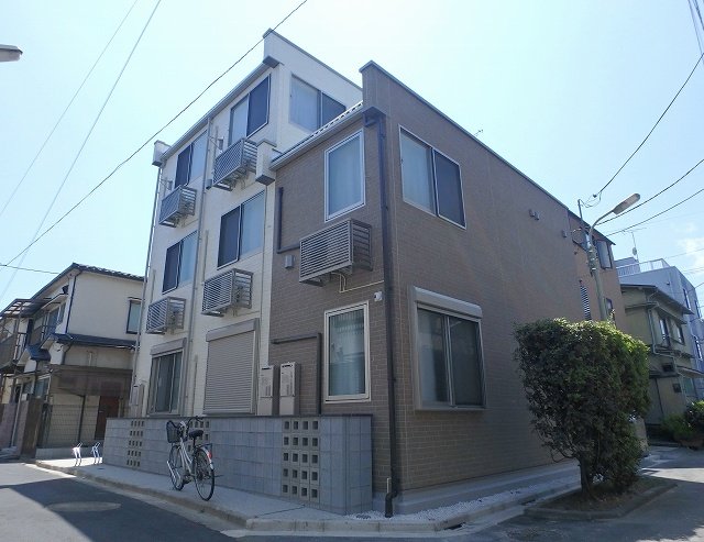 Exterior Image