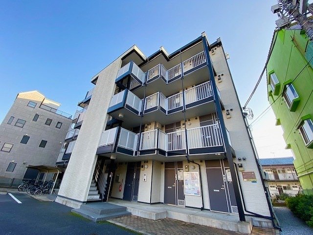 Exterior Image