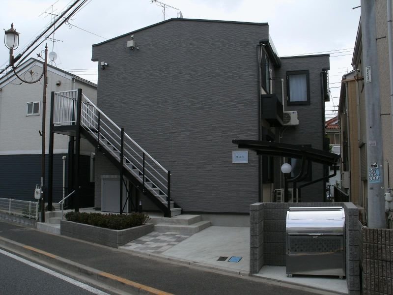 Exterior Image