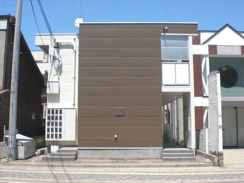 Exterior Image