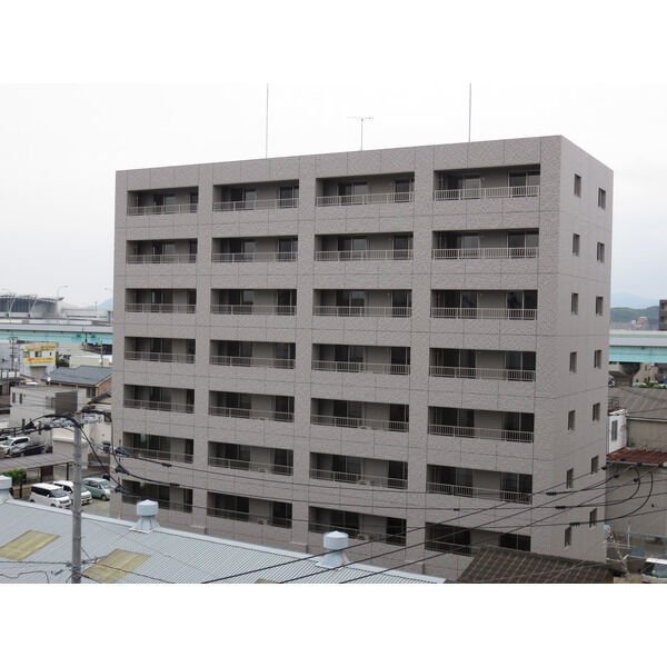 Exterior Image