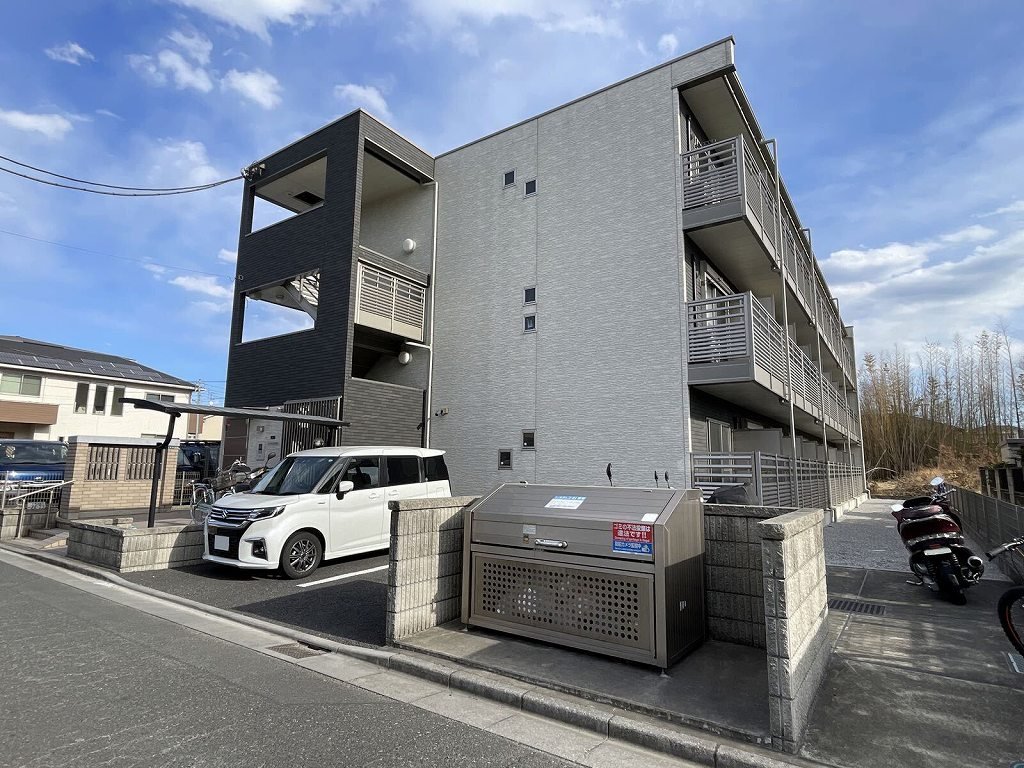 Exterior Image