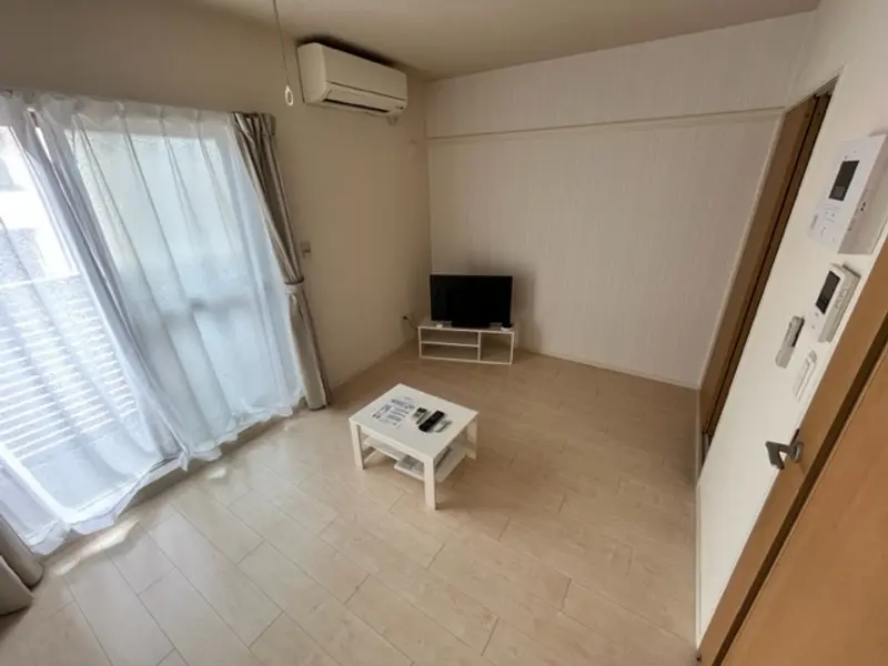 居間